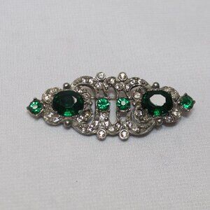 1930'S SIGNED PAUL SARGENT 24 KP CLEAR & EMERALD GREEN RHINESTONE BROOCH